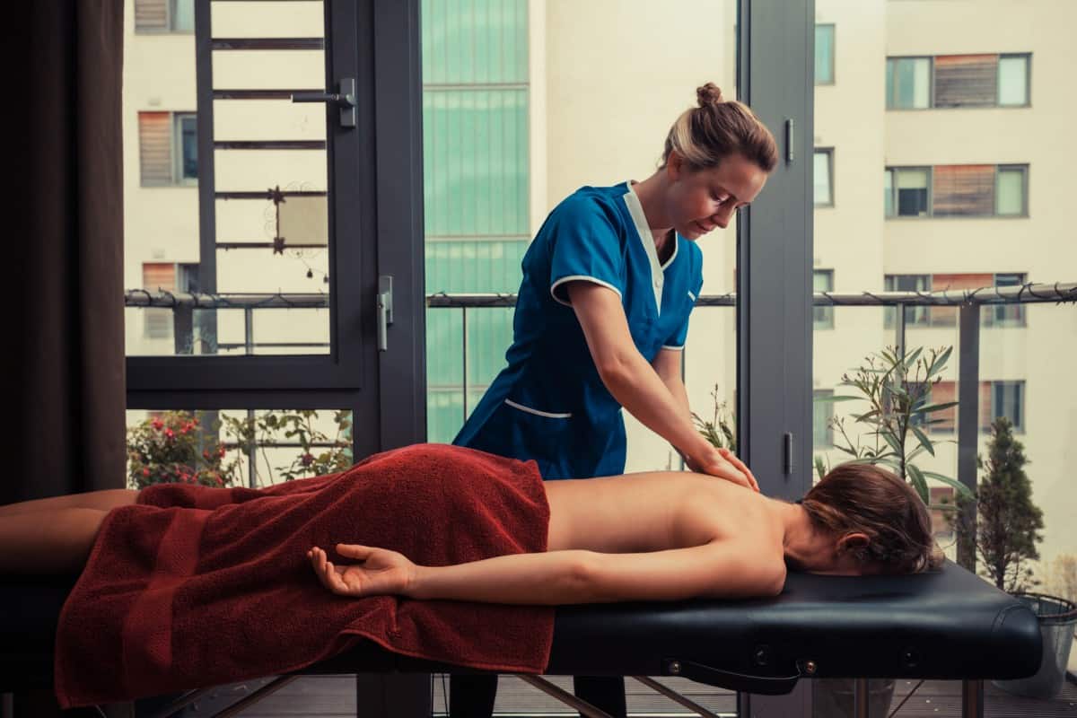 Moblie massage therapist